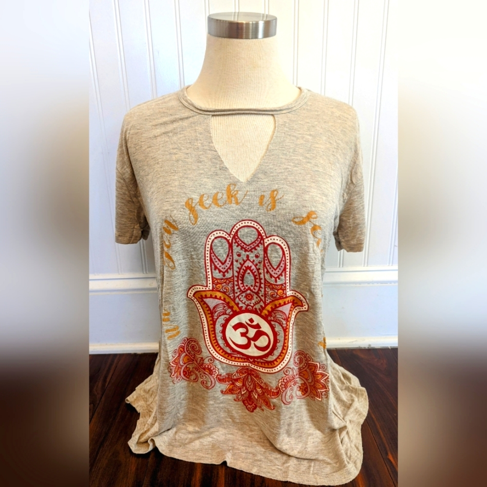 LIFE Clothing Co "What you seek is seeking you" Oversized Tee Size Small